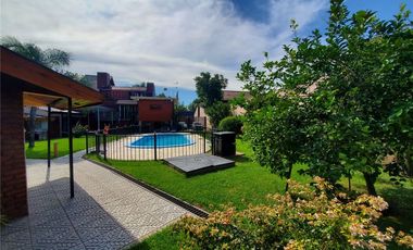 VENTA DE CASA 6 AMBIENTES FLORENCIO VARELA