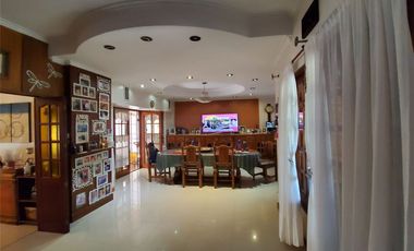 VENTA DE CASA 6 AMBIENTES FLORENCIO VARELA