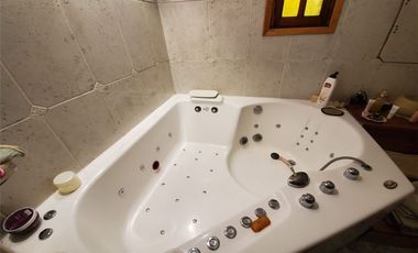 VENTA DE CASA 6 AMBIENTES FLORENCIO VARELA