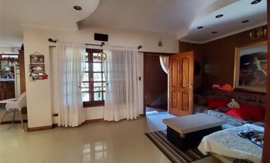 VENTA DE CASA 6 AMBIENTES FLORENCIO VARELA