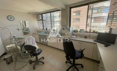 Oficina en Venta en 1 oriente.