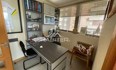 Oficina en Venta en 1 oriente.