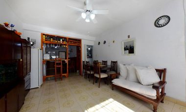 VENTA CASA 4 AMBIENTES C/ PILETA EN MORENO PERMUTA