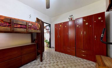 VENTA CASA 4 AMBIENTES C/ PILETA EN MORENO PERMUTA