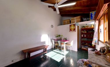 VENTA CASA 4 AMBIENTES C/ PILETA EN MORENO PERMUTA