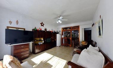 VENTA CASA 4 AMBIENTES C/ PILETA EN MORENO PERMUTA