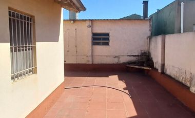 Venta Casa 4 amb Ramos Mejia Zona Ateneo Don Bosco