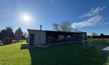 VENTA CASA 4 AMB PILETA EN LA PRIMAVERA GOLF LUJAN
