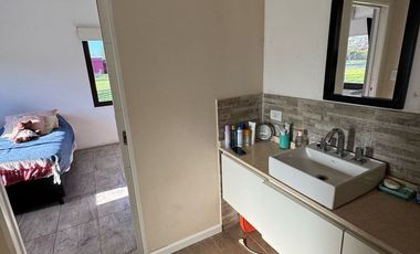 VENTA CASA 4 AMB PILETA EN LA PRIMAVERA GOLF LUJAN
