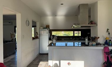 VENTA CASA 4 AMB PILETA EN LA PRIMAVERA GOLF LUJAN