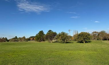 VENTA CASA 4 AMB PILETA EN LA PRIMAVERA GOLF LUJAN