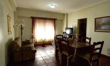 VENTA  PH FTE. 4 AMBTES. Y DPTO 3 AMB.APTO 2 FLIAS