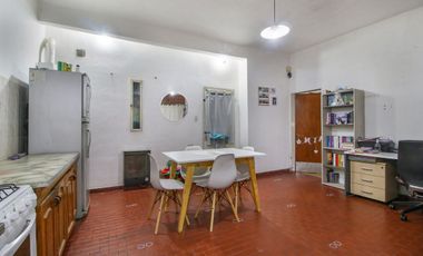 VENTA CASA EN BLOCK 5AMB.PATIO.TERRAZA.COCHERA!