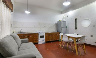 VENTA CASA EN BLOCK 5AMB.PATIO.TERRAZA.COCHERA!