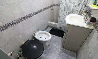 VENTA CASA EN BLOCK 5AMB.PATIO.TERRAZA.COCHERA!