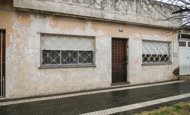 VENTA CASA EN BLOCK 5AMB.PATIO.TERRAZA.COCHERA!