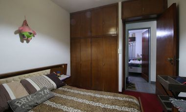 VENTA CASA EN BLOCK 5AMB.PATIO.TERRAZA.COCHERA!