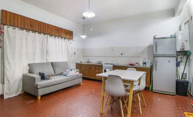 VENTA CASA EN BLOCK 5AMB.PATIO.TERRAZA.COCHERA!