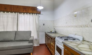 VENTA CASA EN BLOCK 5AMB.PATIO.TERRAZA.COCHERA!
