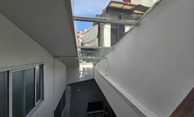 VENTA PH 2 AMBIENTES Y MEDIO OFICINA