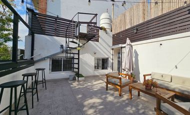 VENTA PH 2 AMBIENTES Y MEDIO OFICINA