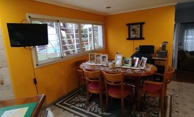VENTA CASA BERAZATEGUI 4 AMB COCHERA PILETA JARDIN