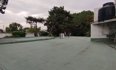 VENTA CASA BERAZATEGUI 4 AMB COCHERA PILETA JARDIN