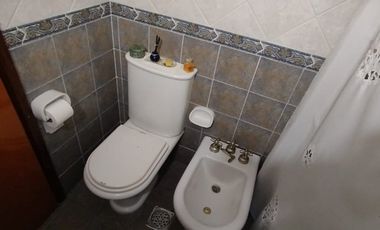 VENTA CASA BERAZATEGUI 4 AMB COCHERA PILETA JARDIN