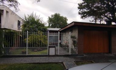 VENTA CASA BERAZATEGUI 4 AMB COCHERA PILETA JARDIN