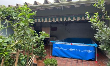 VENTA CASA LANUS PATIO Y TERRAZA PROPIAS