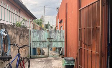 VENTA CASA LANUS PATIO Y TERRAZA PROPIAS