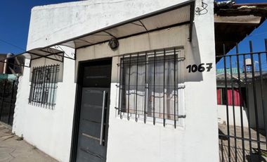 Venta Casa Cuatro Ambientes En Morón Mas Depto.