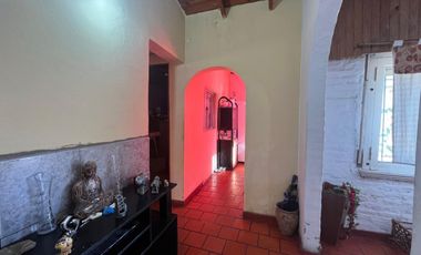 Venta Casa Cuatro Ambientes En Morón Mas Depto.