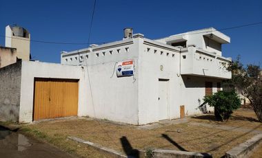 ALQUILER - CASA DE DOS PLANTAS Bº MISKHY MAYU