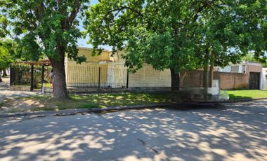 VENTA LONGCHAMPS CASA 4 AMBIENTES