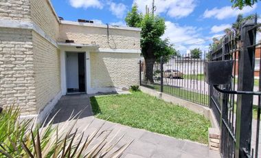 VENTA LONGCHAMPS CASA 4 AMBIENTES