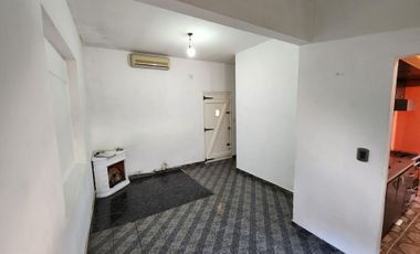 VENTA LONGCHAMPS CASA 4 AMBIENTES