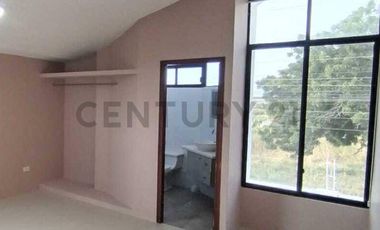 RENTA DE CASA DELUXE EN URBANIZACIÓN MONTERREY MONTECRISTI A ALTURA DE OROMARTV