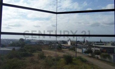 RENTA DE CASA DELUXE EN URBANIZACIÓN MONTERREY MONTECRISTI A ALTURA DE OROMARTV
