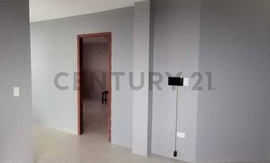 RENTA DE CASA DELUXE EN URBANIZACIÓN MONTERREY MONTECRISTI A ALTURA DE OROMARTV