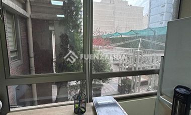 Oficina en Arriendo en Lastarria