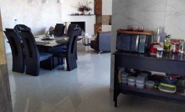 Departamento 2 niveles con Alberca y Jardín - Altozano