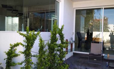 Departamento 2 niveles con Alberca y Jardín - Altozano