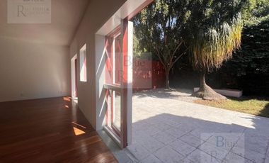 CASA EN LOS PATIOS SANTA FE