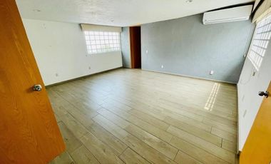 CASA EN RENTA EN LOMAS DE LAS ÁGUILAS EN FRACCIONAMIENTO PRIVADO CON SEGURIDAD