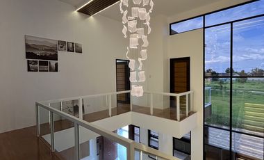 Modern House and Lot with Dipping Pool in Angeles City Pampanga near Clark