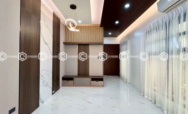 Brand-New Semi-Furnished House and Lot with Pool – Angeles City