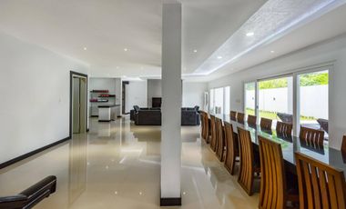 Multi-Unit Property for Sale – Perfect for Airbnb, Staff Housing, or Leasing