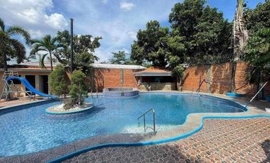 Spacious Bungalow House & Lot with Pool for Sale – Angeles City