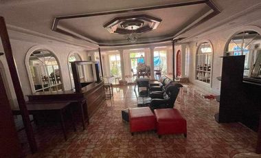 Spacious Bungalow House & Lot with Pool for Sale – Angeles City